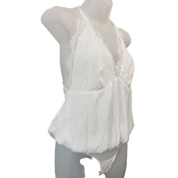 Free People Thong Bodysuit Women's Small White Eyelash-Trim Mesh Embroided NEW - Picture 1 of 11